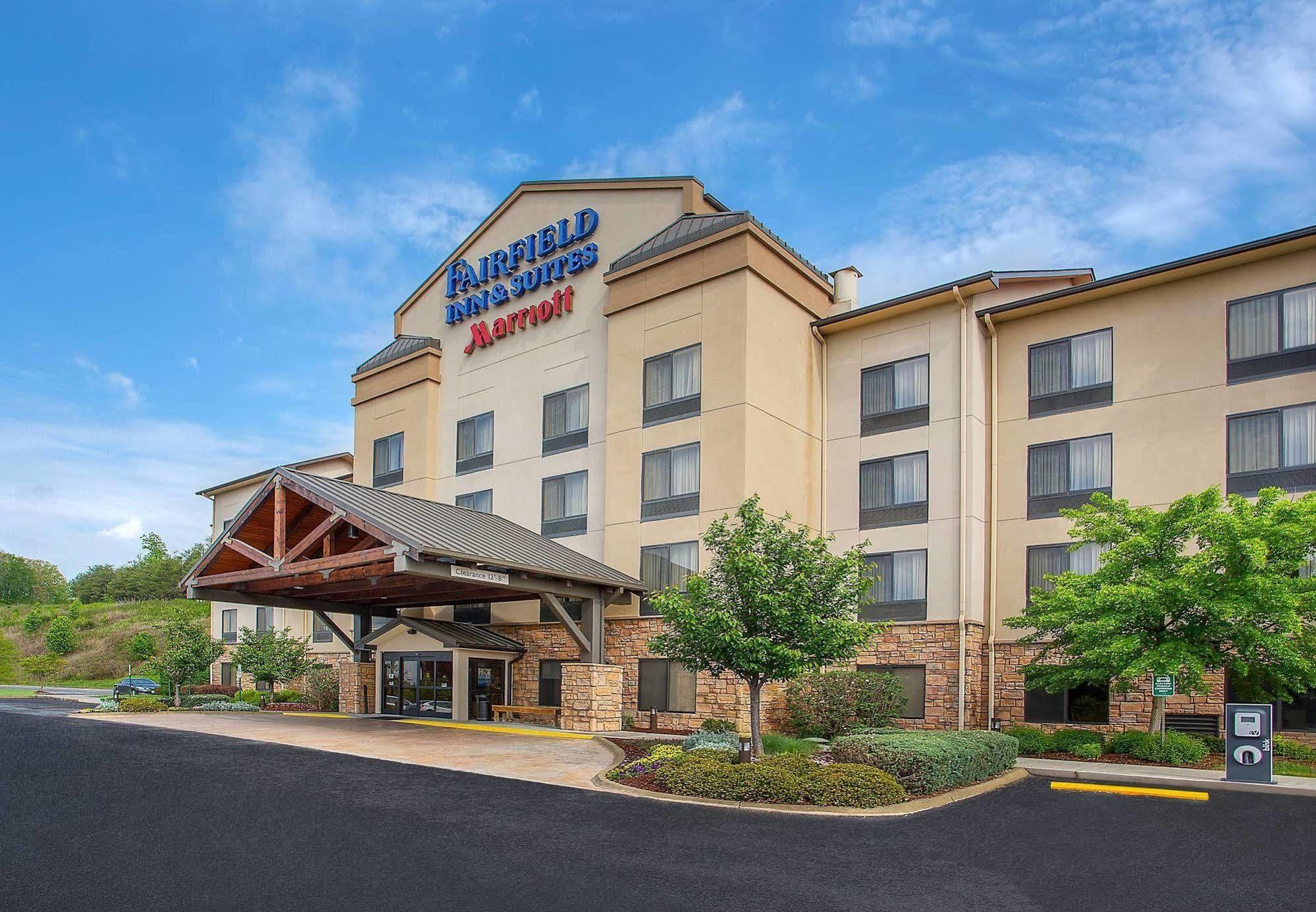 Fairfield Inn & Suites Kodak Exterior photo